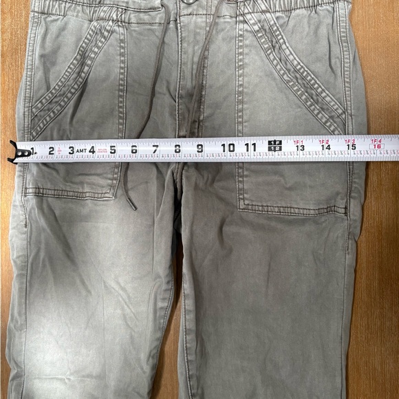 American Eagle Outfitters Olive Joggers - Picture 7 of 11